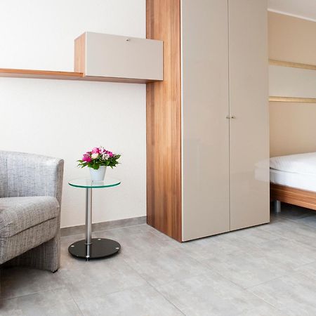 Appartements Am Kleeblatt Wuppertal Bagian luar foto