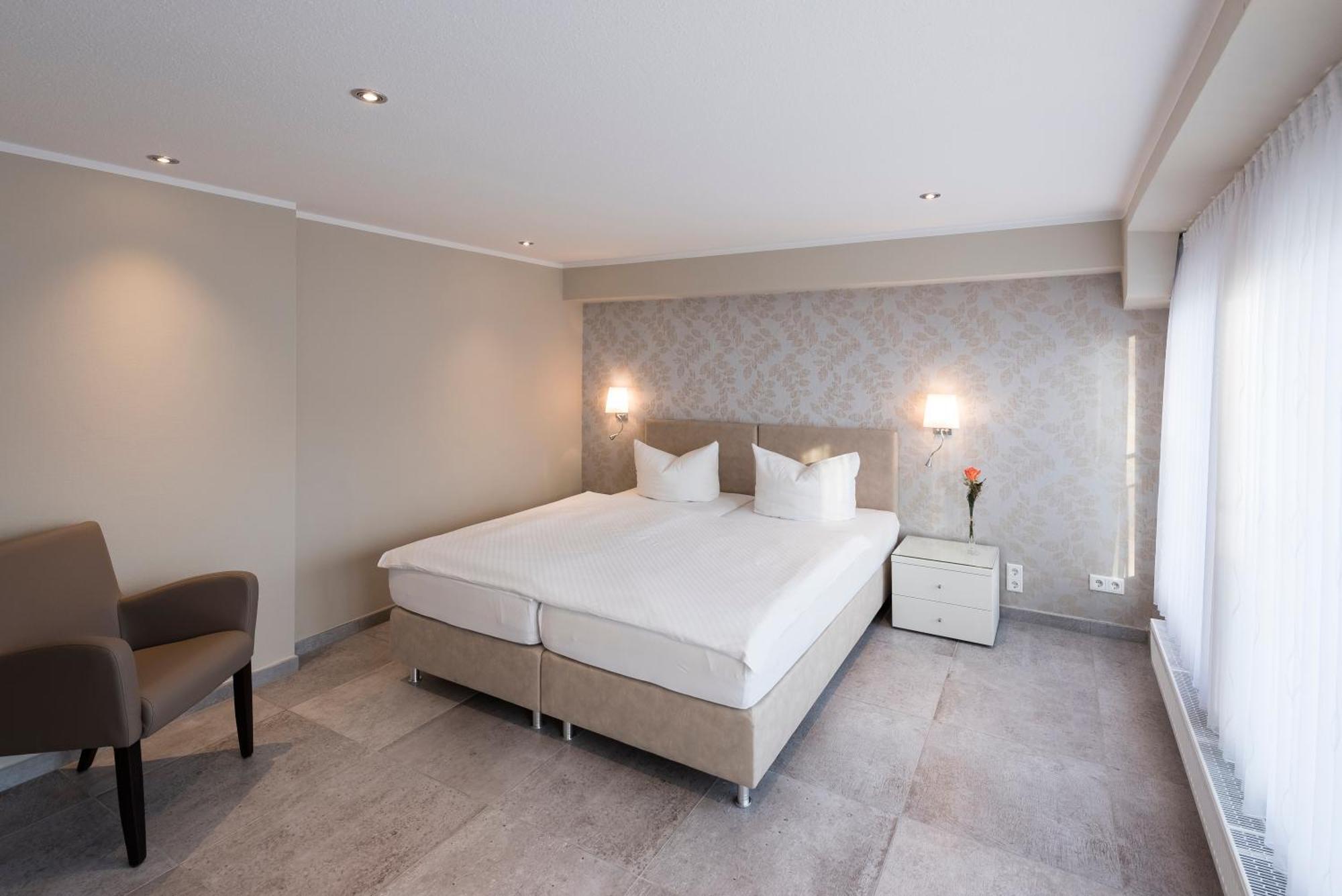 Appartements Am Kleeblatt Wuppertal Bagian luar foto
