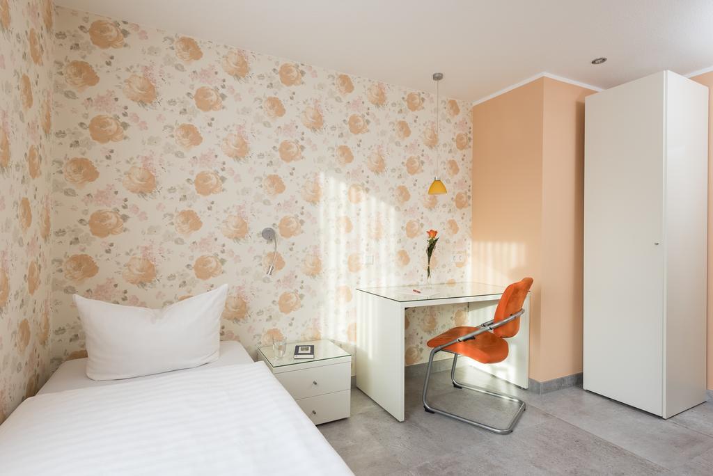 Appartements Am Kleeblatt Wuppertal Bagian luar foto